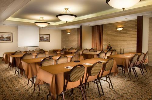 Pear Tree Inn San Antonio Airport Ανέσεις φωτογραφία